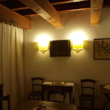 Le Stanze Di Torcicoda Frühstückspension Ferrara